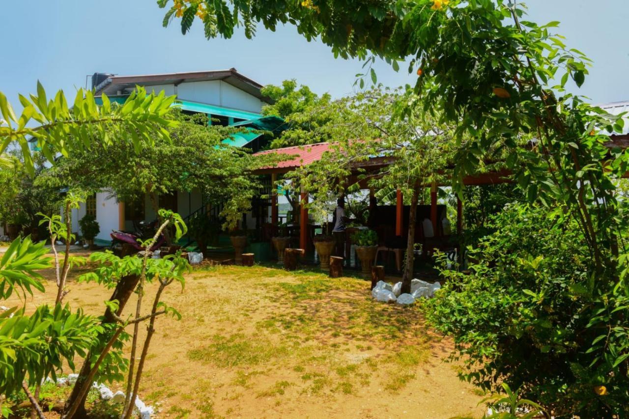 Sunntop Cabana Triquinimale Exterior foto